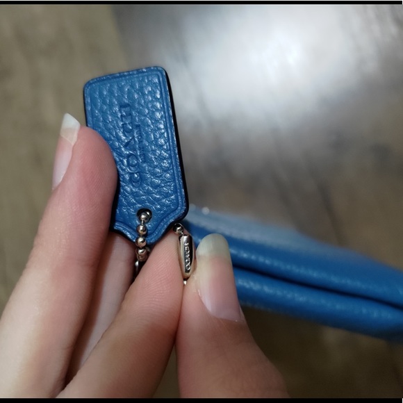 Coach Peacock Double Zip Corner wristlet - Picture 6 of 12
